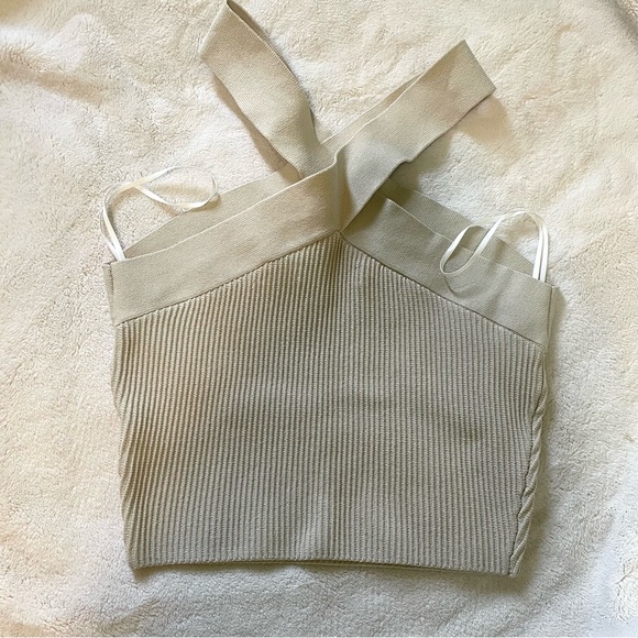 Sold Sculpt Knit Criss Cross Cropped Tank - Picture 2 of 3